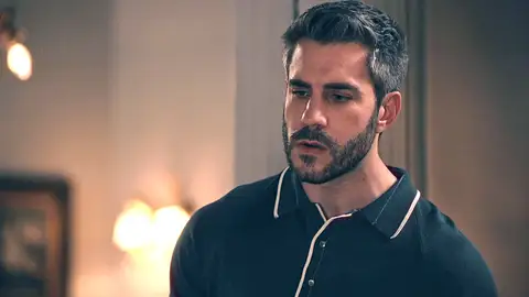 Andrés se da cuenta del engaño de María tras recuperar por completo la memoria, pero decide no decir nada de momento Andrés se da cuenta del engaño de María tras recuperar por completo la memoria, pero decide no decir nada de momento