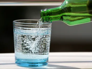 Agua con gas Agua con gas