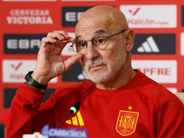 De la Fuente en rueda de prensa