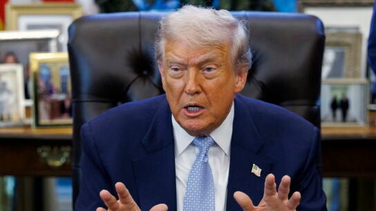 Donald Trump en el despacho Oval de la Casa Blanca 
