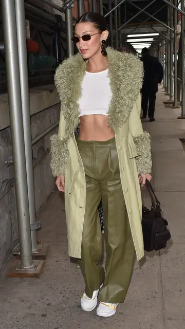 Abrigo con puños de pelo Abrigo con puños de pelo