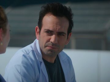 Bahar renuncia a Evren pese a amarlo: no quiere ser la causa del dolor de nadie