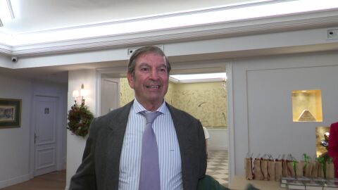 José Manuel Díaz-Patón atendiendo a la prensa