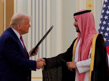 Bin Salman es recibido por Donald Trump en la Casa Blanca 