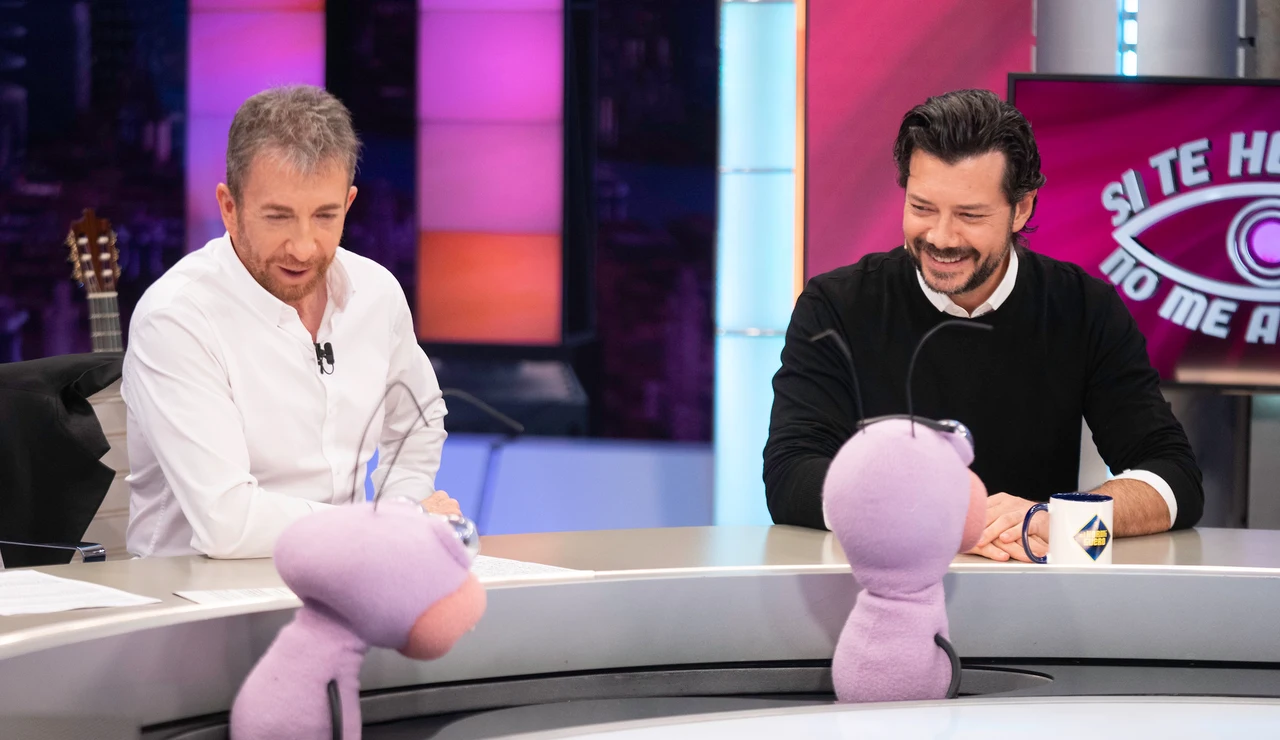 "No me jodas...": Álvaro Morte pone a prueba su memoria con Trancas y Barrancas