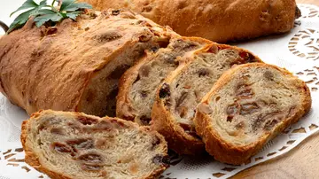 Pan de avellana, miel y pasas Pan de avellana, miel y pasas