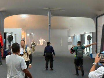 Efectivos evacuando la zona