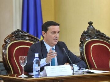 Javier Aureliano García renuncia como presidente de la Diputación tras su detención por el caso Mascarillas