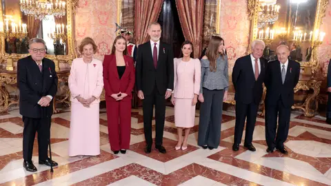 Acto por el 50 aniversario de la restauración de la monarquía tras la dictadura franquista Acto por el 50 aniversario de la restauración de la monarquía tras la dictadura franquista