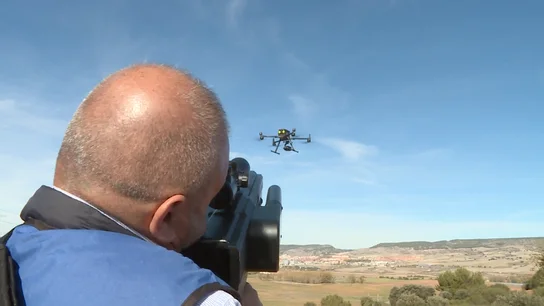 Dispara al dron para hacerlo aterrizar Dispara al dron para hacerlo aterrizar