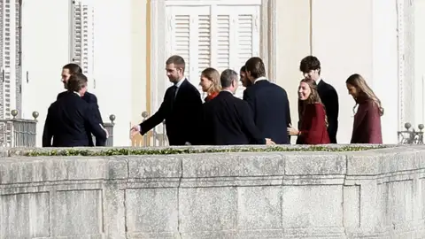Nicolás de Grecia, Chrysi Vardinogianni, Alexia de Grecia y Carlos Morales, Victoria Federica de Marichalar y Borbón, Juan Urdangarín, Miguel Urdangarín, Pablo Urdangarín, irene Urdangarín, Olympia Beracasa y Johanna Zott Nicolás de Grecia, Chrysi Vardinogianni, Alexia de Grecia y Carlos Morales, Victoria Federica de Marichalar y Borbón, Juan Urdangarín, Miguel Urdangarín, Pablo Urdangarín, irene Urdangarín, Olympia Beracasa y Johanna Zott