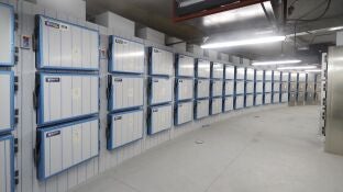 Imagen de un dep&oacute;sito de cad&aacute;veres 