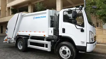 Imagen de un camión de basura Imagen de un camión de basura