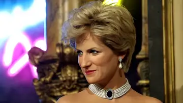 Diana vuelve a brillar: París presenta una estatua de cera tres décadas después de su muerte Diana vuelve a brillar: París presenta una estatua de cera tres décadas después de su muerte