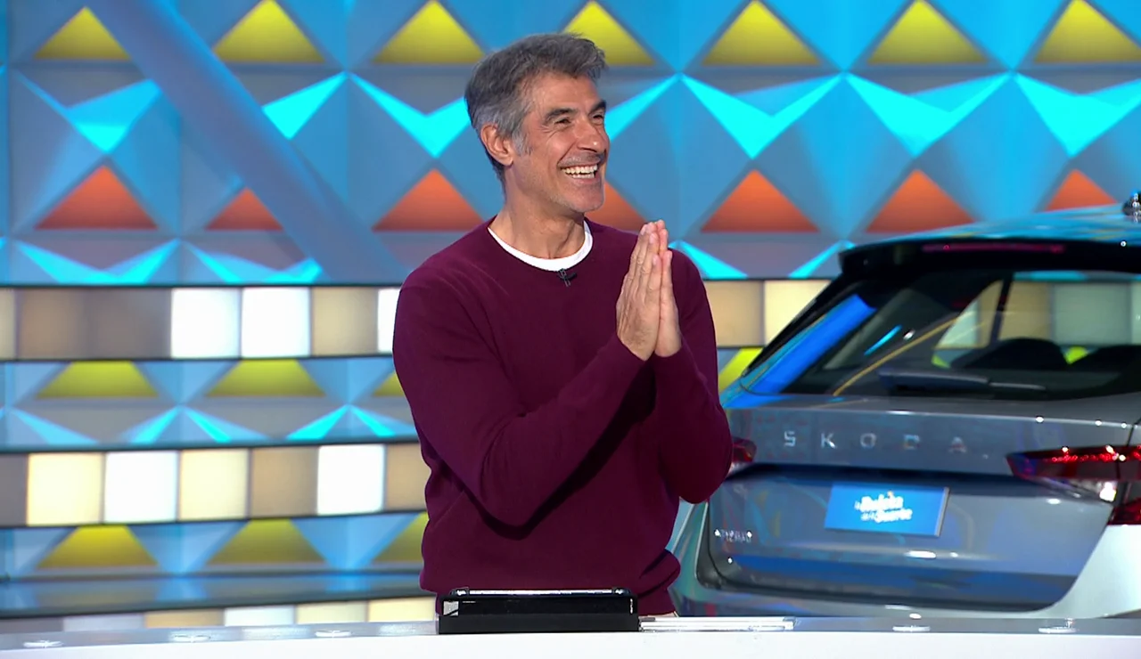 ¡Jorge Fernández, muy sorprendido después de que un concursante lo llame “viejo”!