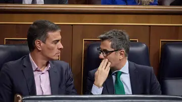 Pedro Sánchez junto a Félix Bolaños en el Congreso de los Diputados Pedro Sánchez junto a Félix Bolaños en el Congreso de los Diputados