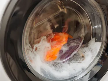 Ropa en la lavadora Ropa en la lavadora