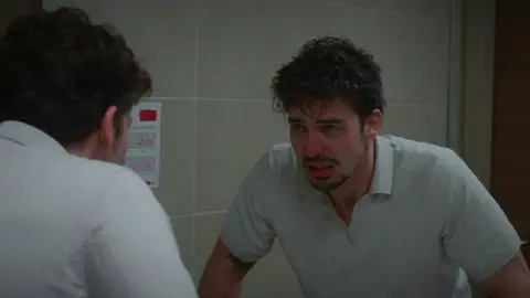 Evren exige la verdad y Uras miente: la culpa lo devora tras el accidente Evren exige la verdad y Uras miente: la culpa lo devora tras el accidente