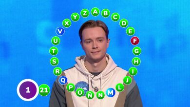 ¡Sobre la campana! Un fallo de Rosa da alas a Manu, que consigue empatar en El Rosco