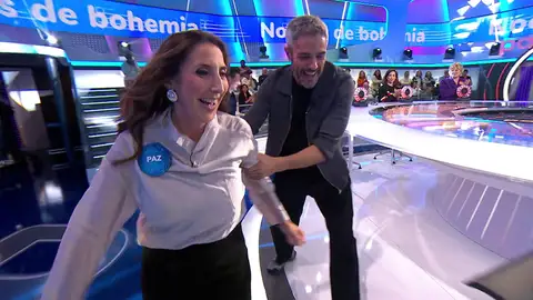 Paz Padilla improvisa un baile con Óscar Higares en Pasapalabra: ¡Momentazo con Noches de bohemia! Paz Padilla improvisa un baile con Óscar Higares en Pasapalabra: ¡Momentazo con Noches de bohemia!
