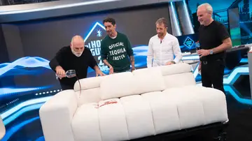 ¡Adiós a las manchas! Marron sorprende a José Andrés con este revolucionario producto hidrofóbico ¡Adiós a las manchas! Marron sorprende a José Andrés con este revolucionario producto hidrofóbico