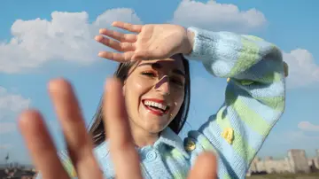 Una mujer feliz Una mujer feliz