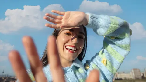 Una mujer feliz Una mujer feliz