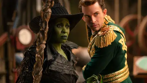 Cynthia Erivo y Jonathan Bailey en Wicked Parte II Cynthia Erivo y Jonathan Bailey en Wicked Parte II
