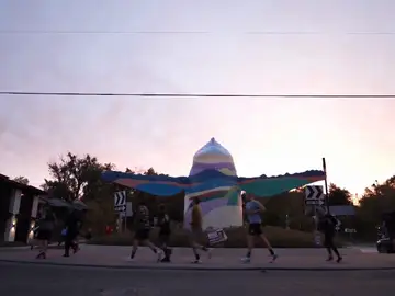 Así es la Whaleathon, un maratón en Utah alrededor de una rotonda Así es la Whaleathon, un maratón en Utah alrededor de una rotonda