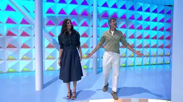 ¡Novedad en La ruleta de la suerte! Jorge Fernández y Laura Moure, presentados por un concursante ¡Novedad en La ruleta de la suerte! Jorge Fernández y Laura Moure, presentados por un concursante