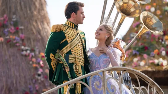 Jonathan Bailey y Ariana Grande en Wicked Parte II Jonathan Bailey y Ariana Grande en Wicked Parte II