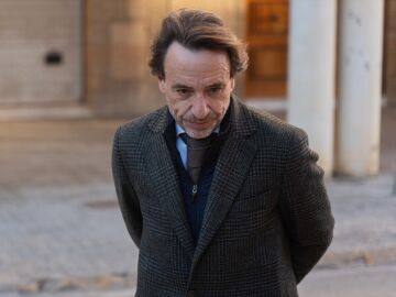 El jefe de gabinete de Maz&oacute;n, Jos&eacute; Manuel Cuenca, a su llegada a los juzgados de Catarroja