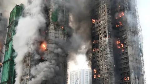 Incendio en los rascacielos de Hong Kong Incendio en los rascacielos de Hong Kong