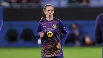 Aitana Bonmatí, en un calentamiento con el Barcelona Aitana Bonmatí, en un calentamiento con el Barcelona