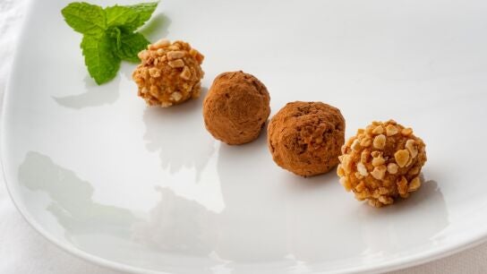 Trufas de dulce de leche y galleta, de Arguiñano: "De los postres fáciles que podéis hacer en estas fiestas"