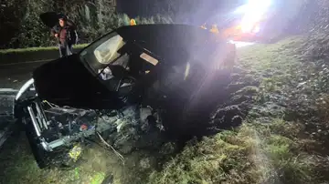 Doble tragedia en Ourense: una mujer muere en un accidente y su marido fallece, de un paro cardíaco en el mismo lugar, al conocer la noticia Doble tragedia en Ourense: una mujer muere en un accidente y su marido fallece, de un paro cardíaco en el mismo lugar, al conocer la noticia