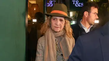 La infanta Elena, en la presentación de las memorias de su padre La infanta Elena, en la presentación de las memorias de su padre