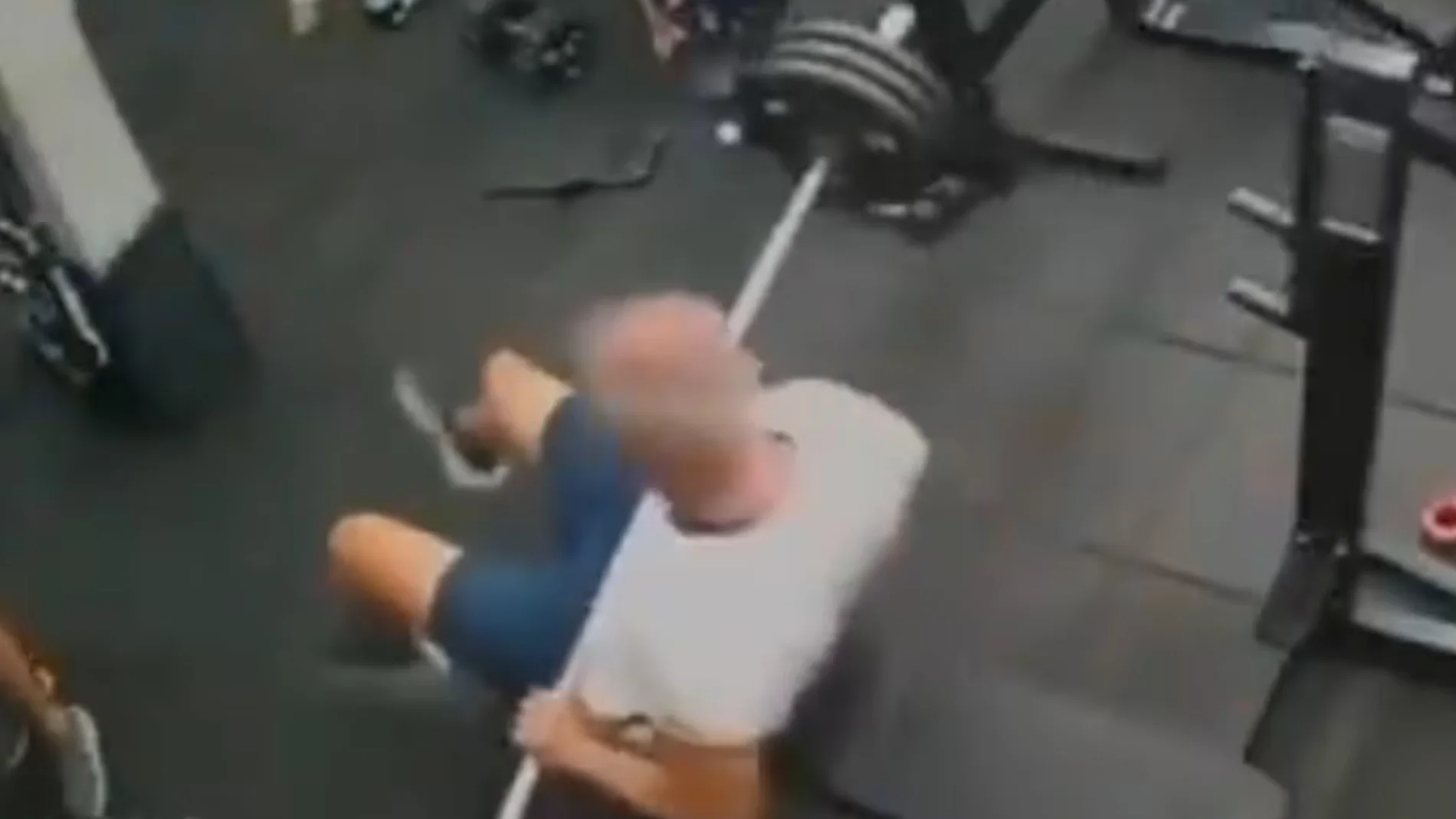 Ronald Montenegro falleció al caerle la barra sobre el tórax Ronald Montenegro falleció al caerle la barra sobre el tórax