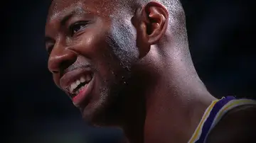 Elden Campbell, campeón de la NBA con los Pistons, muere a los 57 años Elden Campbell, campeón de la NBA con los Pistons, muere a los 57 años