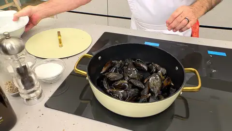 Introduce los mejillones Introduce los mejillones