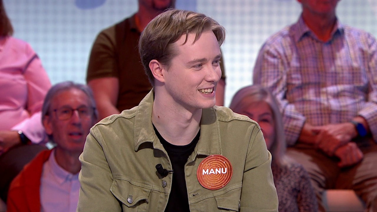 ¡Roberto Leal chafa a Manu su próximo poema! ¡Roberto Leal chafa a Manu su próximo poema!