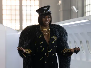 Jeremy O. Harris como Grégory Elliott Duprée en Emily in Paris Jeremy O. Harris como Grégory Elliott Duprée en Emily in Paris