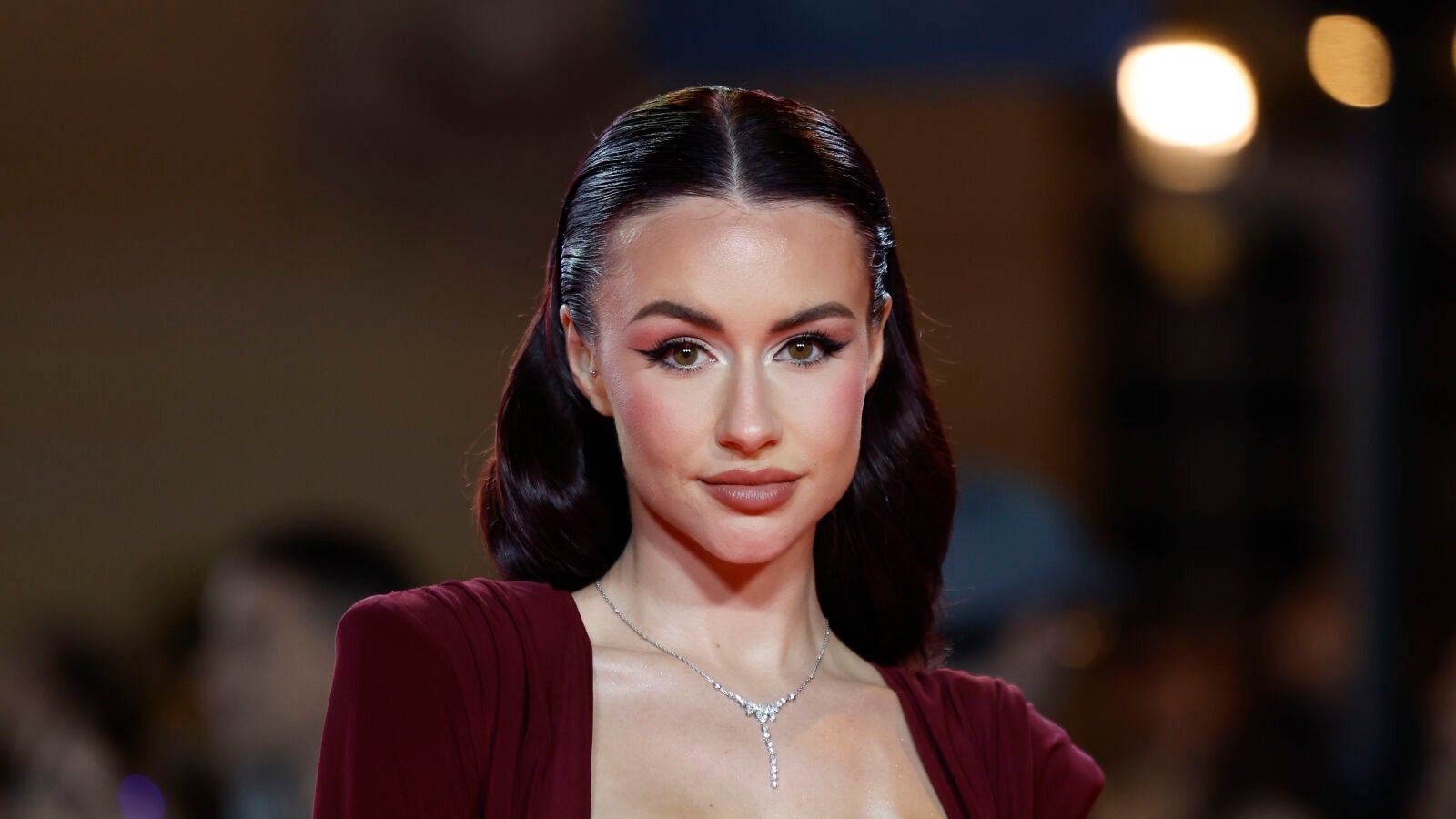 El color de pelo en tendencia entre las influencers: el marrón cherry