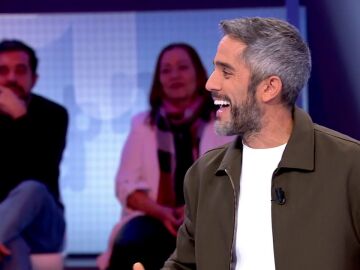 Una broma con efectos inesperados: ¡Roberto Leal chafa a Manu su próximo poema!