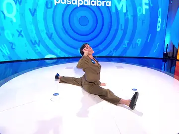 Roberto Leal, hasta las lágrimas con el show de Cristina Alcázar: “Me estáis dando la tarde” Roberto Leal, hasta las lágrimas con el show de Cristina Alcázar: “Me estáis dando la tarde”