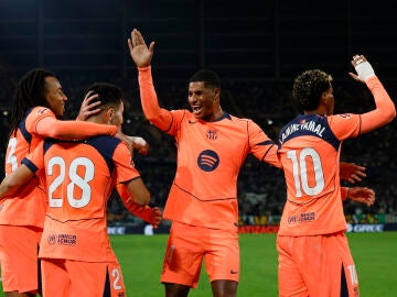 Los jugadores del Barcelona celebran un gol ante el Betis en La Cartuja