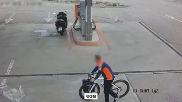 Detenido por robar la bicicleta de 20.000 euros del piloto de MotoGP Jorge Martín en Cheste Detenido por robar la bicicleta de 20.000 euros del piloto de MotoGP Jorge Martín en Cheste