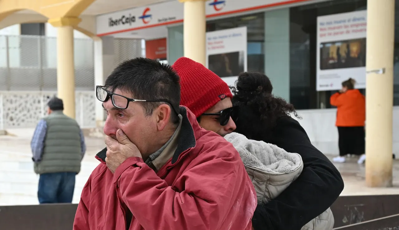 El abuelo materno de Lucas