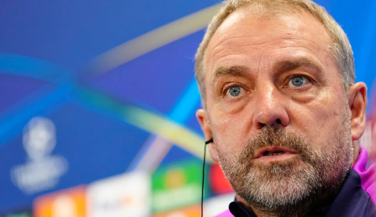 Hansi Flick en la ciudad deportiva Joan Gamper