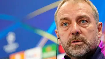 Hansi Flick en la ciudad deportiva Joan Gamper Hansi Flick en la ciudad deportiva Joan Gamper